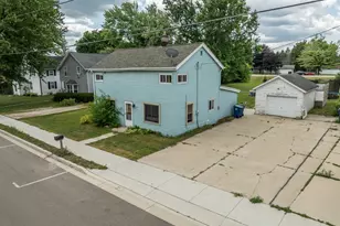 225 W Main St, Newburg, WI 53090 - Photo 28
