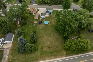 225 W Main St, Newburg, WI 53090 - Photo 38