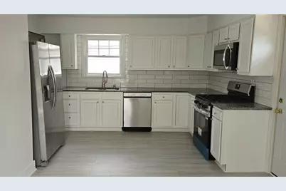 1645  Morton Ave, Racine, WI 53403 - Photo 2