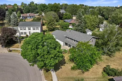 372  Briar Ct, Pewaukee, WI 53072 - Photo 60