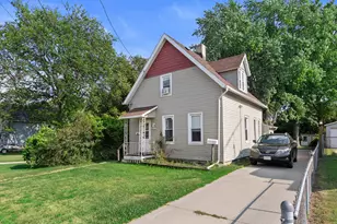 1619 43rd St, Kenosha, WI 53140 - Photo 2