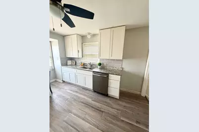5018 W Medford Ave, Milwaukee, WI 53216 - Photo 8