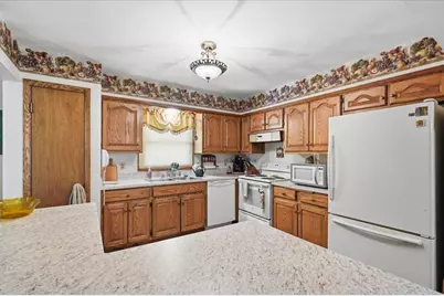3444 E County Line Rd, Oak Creek, WI 53154 - Photo 8