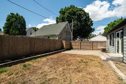4149 S Whitnall Ave, Milwaukee, WI 53207 - Photo 28