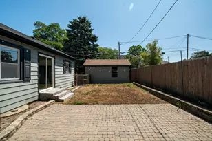 4149 S Whitnall Ave, Milwaukee, WI 53207 - Photo 26
