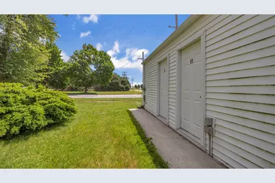 1106 S 7th St #11, Sheboygan, WI 53081 - Photo 28