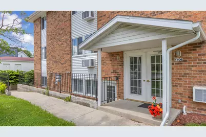1106 S 7th St #11, Sheboygan, WI 53081 - Photo 4