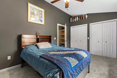 422  Meadowridge Cir, Lake Mills, WI 53551 - Photo 24