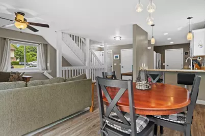 422  Meadowridge Cir, Lake Mills, WI 53551 - Photo 8
