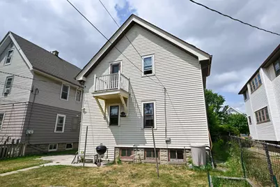 1010 S 58th St, West Allis, WI 53214 - Photo 32