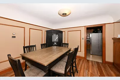 1010 S 58th St, West Allis, WI 53214 - Photo 6