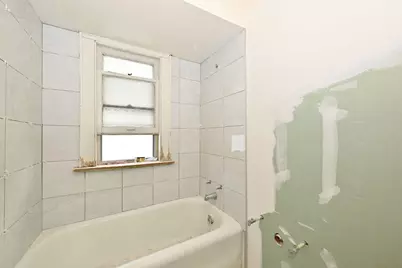 1010 S 58th St, West Allis, WI 53214 - Photo 26