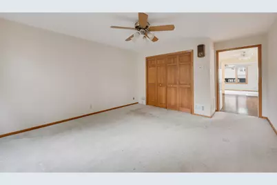 2483 N Newhall Ln, Milwaukee, WI 53211 - Photo 6