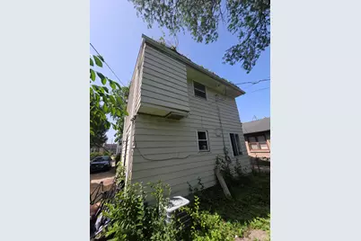 1908 W Fairmount Ave, Milwaukee, WI 53209 - Photo 16