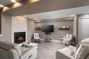 13737 N Lake Shore Dr, Mequon, WI 53097 - Photo 24