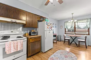 4002 S 91st Pl, Greenfield, WI 53228 - Photo 28