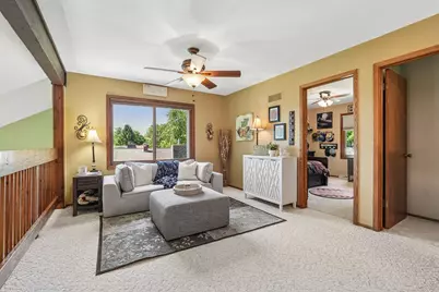 2814  Buckingham Ct, Waukesha, WI 53188 - Photo 16