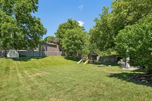 2814 Buckingham Ct, Waukesha, WI 53188 - Photo 30
