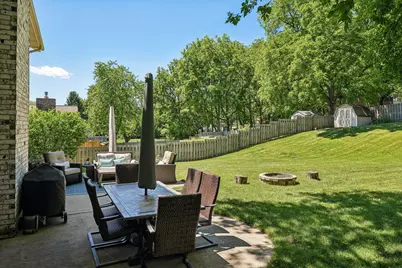 2814  Buckingham Ct, Waukesha, WI 53188 - Photo 28