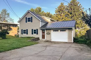 706 S Washington Ave, Viroqua, WI 54665 - Photo 1