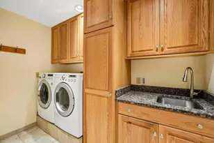 150 N 87th St, Wauwatosa, WI 53226 - Photo 14
