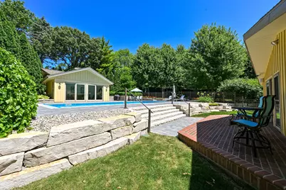 5792  Finch Ln, Greendale, WI 53129 - Photo 44