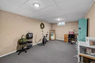 2108 Hemlock St, West Bend, WI 53090 - Photo 24