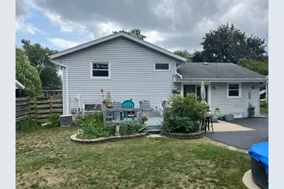 2108  Hemlock St, West Bend, WI 53090 - Photo 6