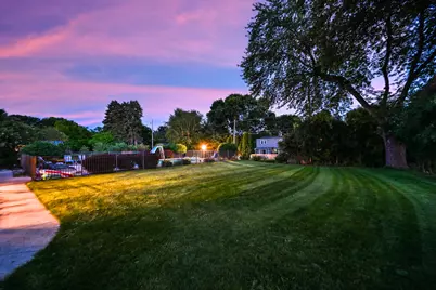 9515 W Hadley St, Milwaukee, WI 53222 - Photo 56