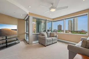 545 E Wells St, Milwaukee, WI 53202 - Photo 12