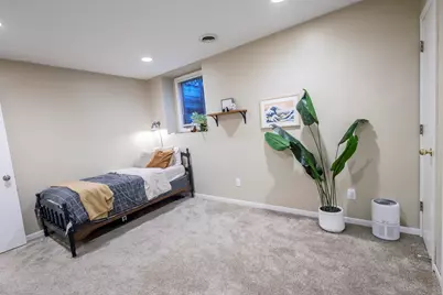 W226N2555  Oakwood Ln, Pewaukee, WI 53186 - Photo 26