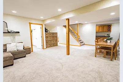 W226N2555  Oakwood Ln, Pewaukee, WI 53186 - Photo 20