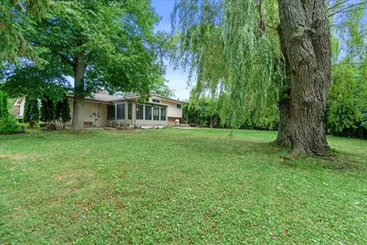 9041 N Rexleigh Dr, Bayside, WI 53217 - Photo 36