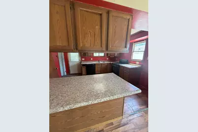 1524 S 87th St, West Allis, WI 53214 - Photo 4