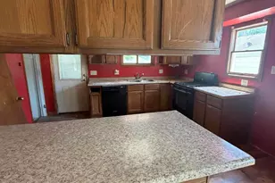 1524 S 87th St, West Allis, WI 53214 - Photo 4