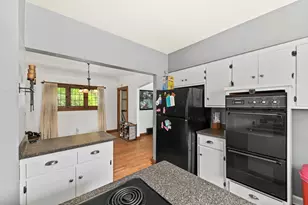 145 N 70th St, Milwaukee, WI 53213 - Photo 14