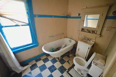 1216 W Chambers St, Milwaukee, WI 53206 - Photo 4
