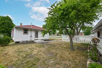 8623 W Mill Rd, Milwaukee, WI 53225 - Photo 22