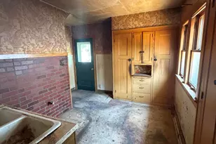 1944 S 89th St, West Allis, WI 53227 - Photo 8