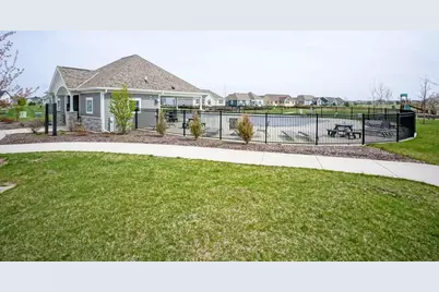 2929  Mendota Dr, Summit, WI 53066 - Photo 42