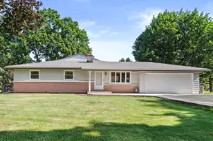 S67W13820 Hardwicke Pl, Muskego, WI 53150 - Photo 1