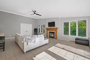 S67W13820 Hardwicke Pl, Muskego, WI 53150 - Photo 8
