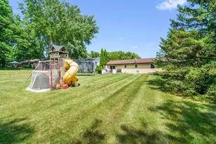 1304 Hans St, West Bend, WI 53090 - Photo 28