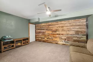 1304 Hans St, West Bend, WI 53090 - Photo 22