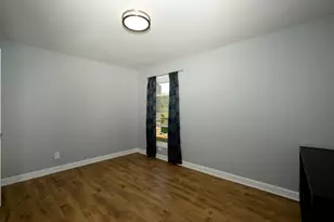 N114W16720 Crown Dr, Germantown, WI 53022 - Photo 12