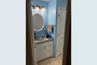 N114W16720  Crown Dr #2, Germantown, WI 53022 - Photo 16