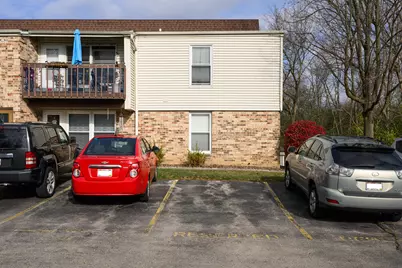 N114W16720  Crown Dr #2, Germantown, WI 53022 - Photo 4
