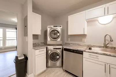 N114W16680  Crown Dr #4, Germantown, WI 53022 - Photo 16
