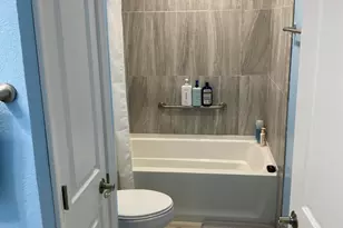 N114W16680 Crown Dr, Germantown, WI 53022 - Photo 32