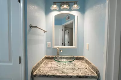 N114W16680  Crown Dr #4, Germantown, WI 53022 - Photo 24